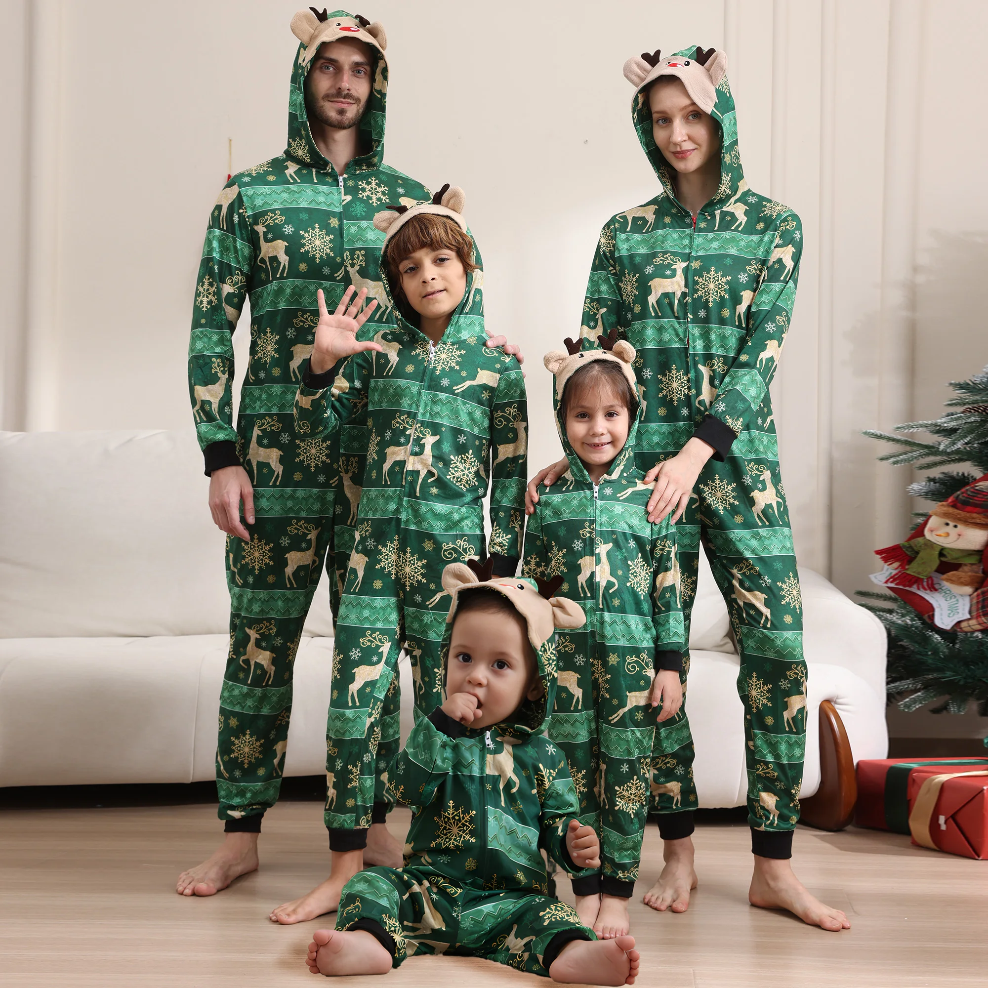 Christmas family parent-child clothing cute cartoon romper full print long sleeve pajamas Christmas hooded zipper romper