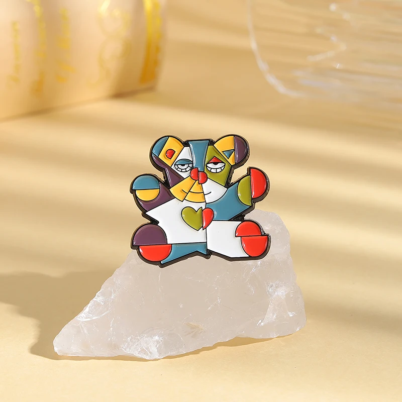 

Color Block Stitching Cat Enamel Pins Picasso Abstract Paintings Brooches Lapel Badges Clothes Animal Jewelry Gift for Friends