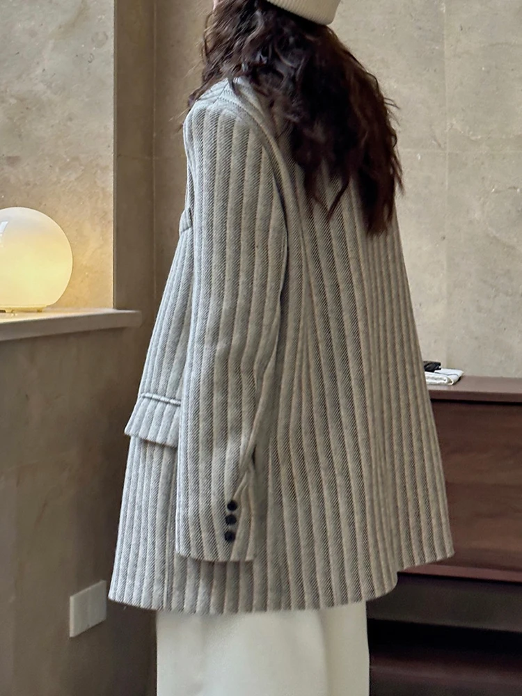 LANMREM Vintage Striped Wool Blazer Women Notched Collar Double Breasted Loose Coat Fashion 2023 Autumn Winter New 2AA3703