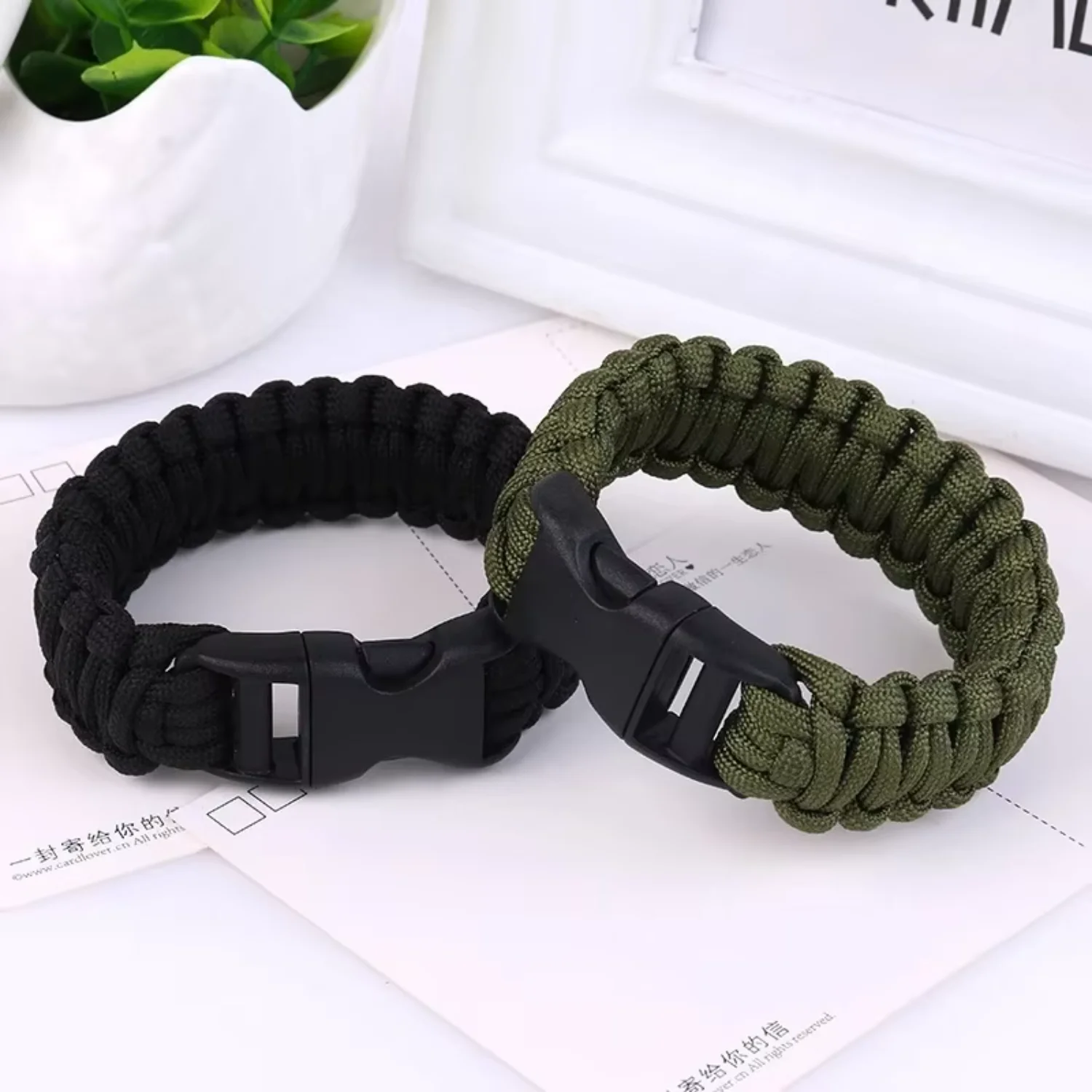 

23cm seven Core Paracord Escape outdoor Emergency Plaited Rope EDC Camping Survival Saving Bracelet Tools