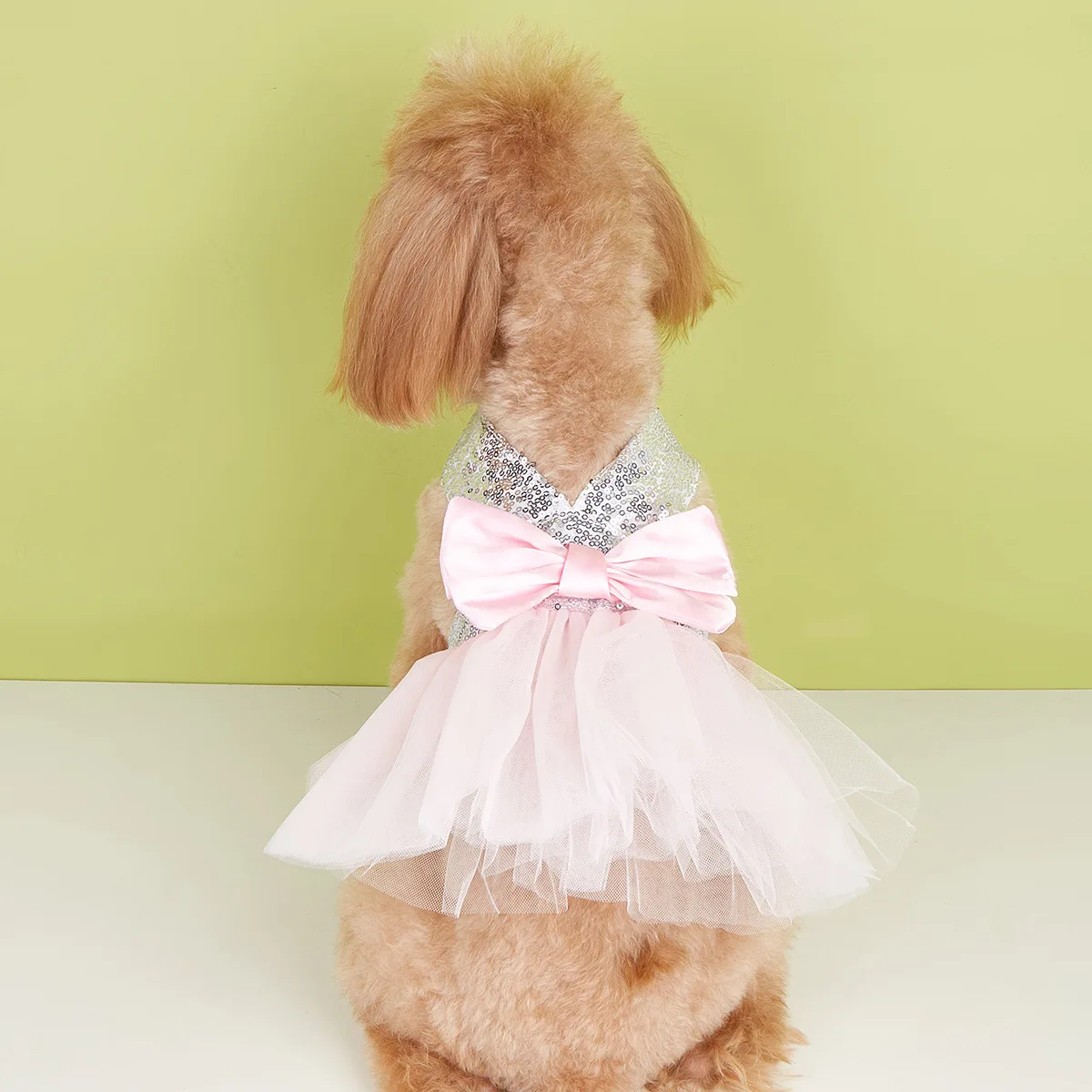 Vestidos de lentejuelas para perros pequeños, ropa de boda sólida con lazo, elegante vestido de gato, falda de malla para mascotas, ropa para perros