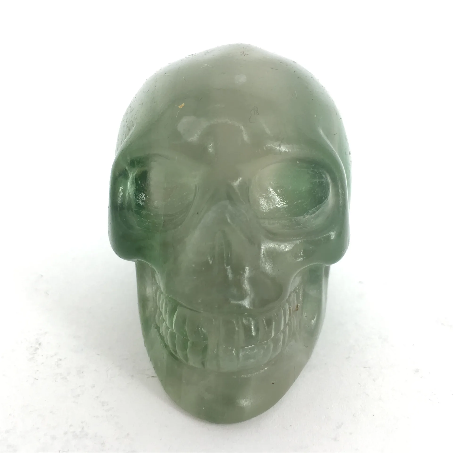 Natural stone crystal carving 2-inch fluorite skull figurine crafts gifts small ornaments home decoration ornaments