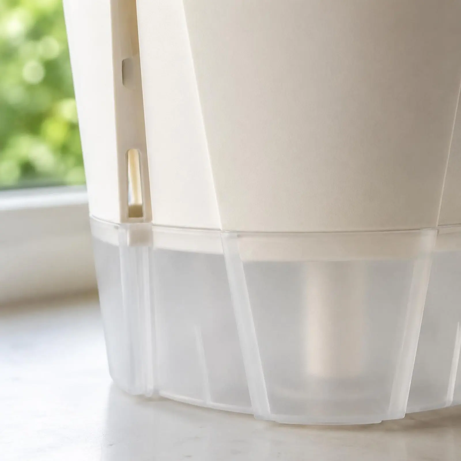 Self-Watering Flower Pot Lightweight Self Watering Planter Water Reservoir Planter Easy to Clean Pot with Reservoir Resistant