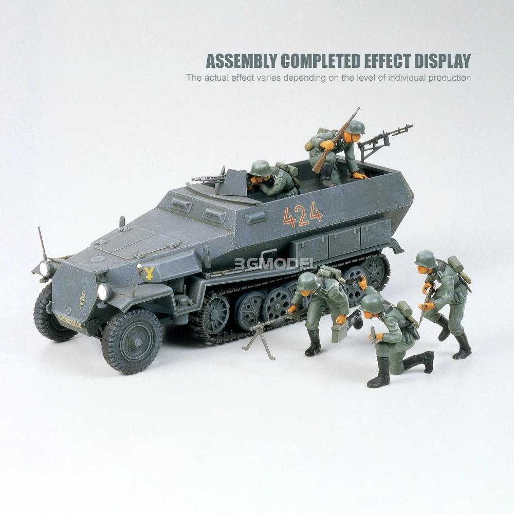 TAMIYA Assembled Tank Model Kit 35020 German Sd.Kfz.251/1 Half-track Armoured Vehicle 1/35