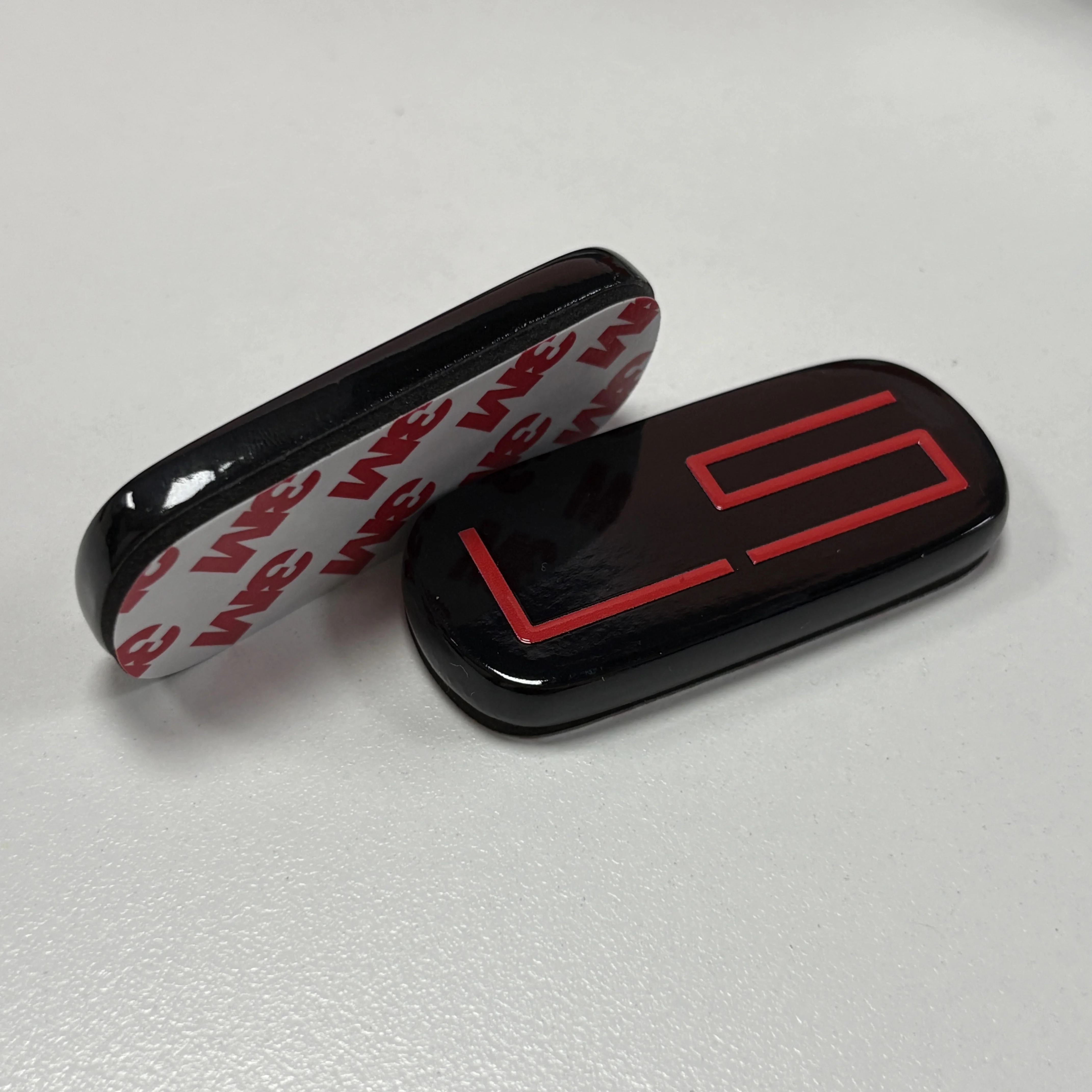 

Черный, красный, 99-07, боковые эмблемы LS, 3D-значки, замена 15036135, дополнительные значки