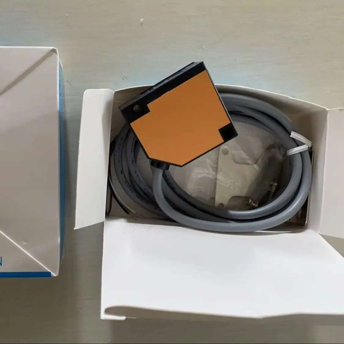 NUOVO SENSORE A3R-4MX ORIGINALE