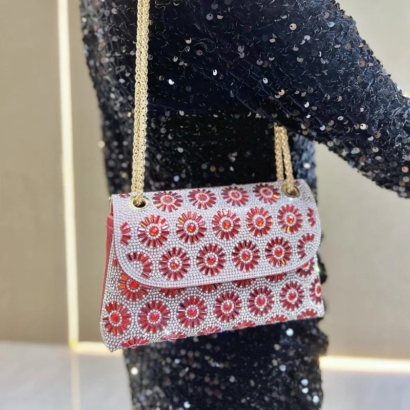 2025, neue schicke Luxus-Glitzer-Handtasche für Damen, Abend-Clutch, modisch, zart, mit Nieten besetzt, Diamant-Partytasche, Damen-Ketten-Umhängetasche