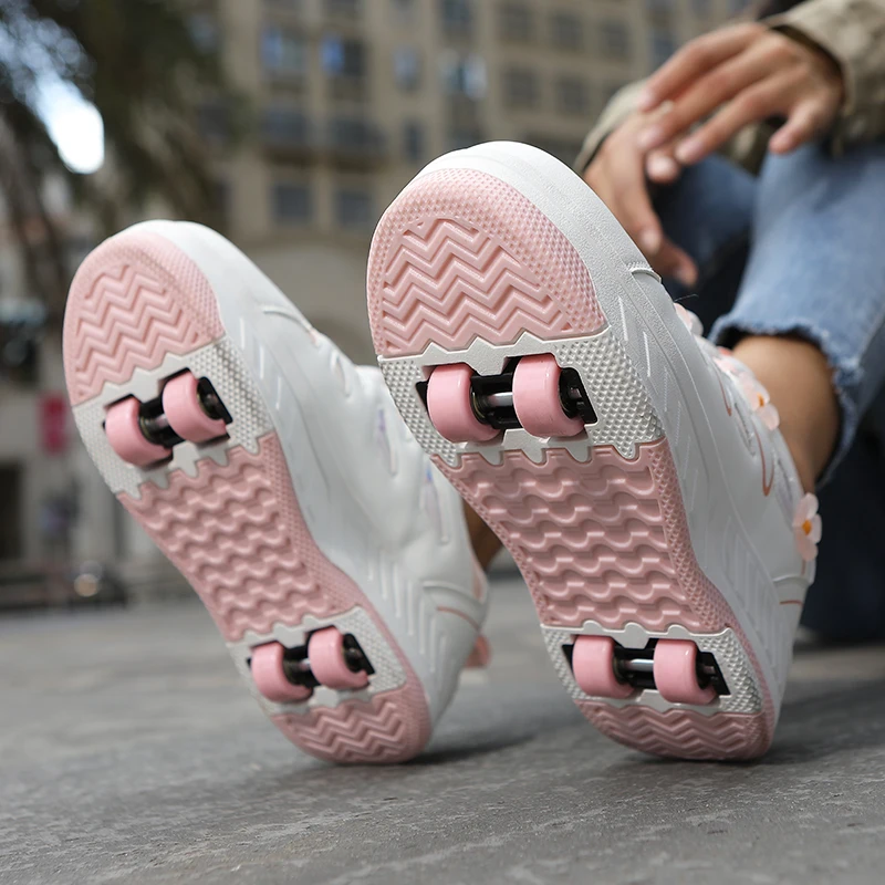 Children Roller Shoes Fashion Gift Retractable High Quality Walking Youth With 4 Wheels Sneakers Parkour Deformation Skate Shoes view 5