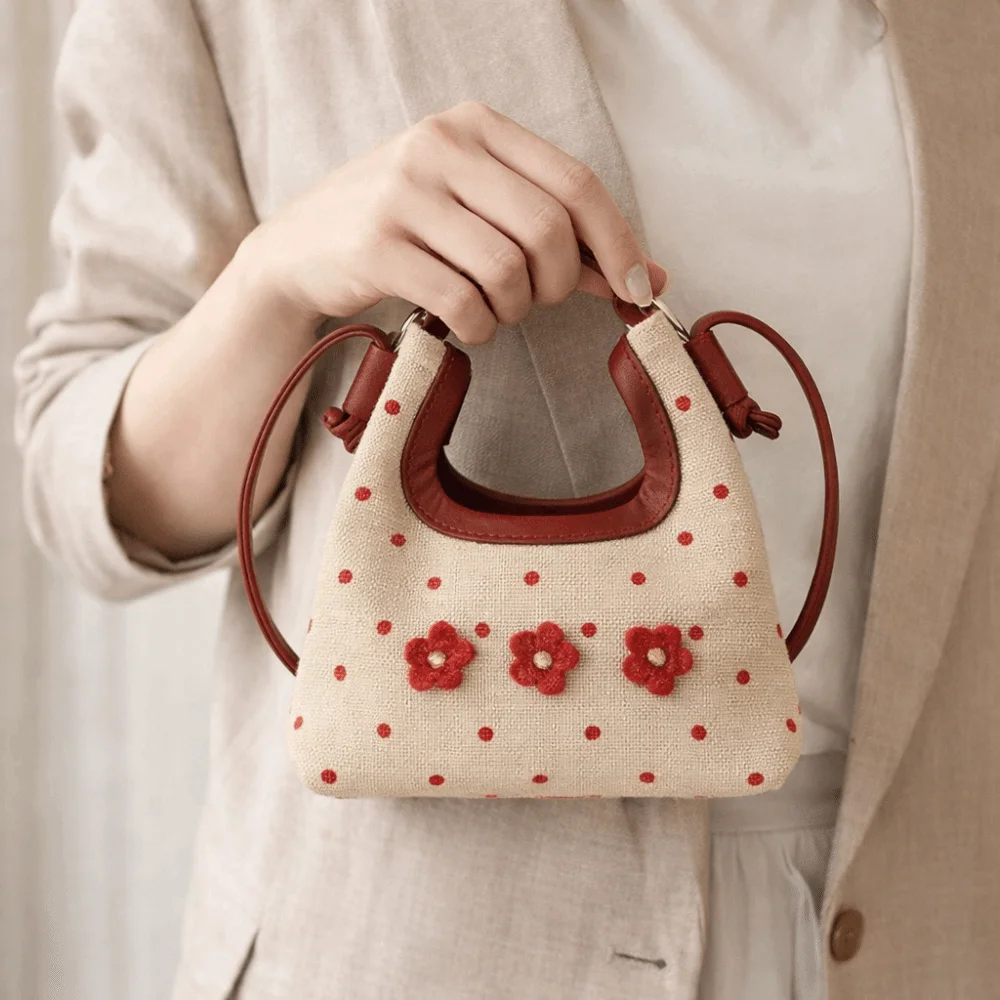 

Trendy Korean Style Flower Handbag Sweet Polka Dot Mini Crossbody Bag Soft Pu Leather Bucket Bag Autumn Winter