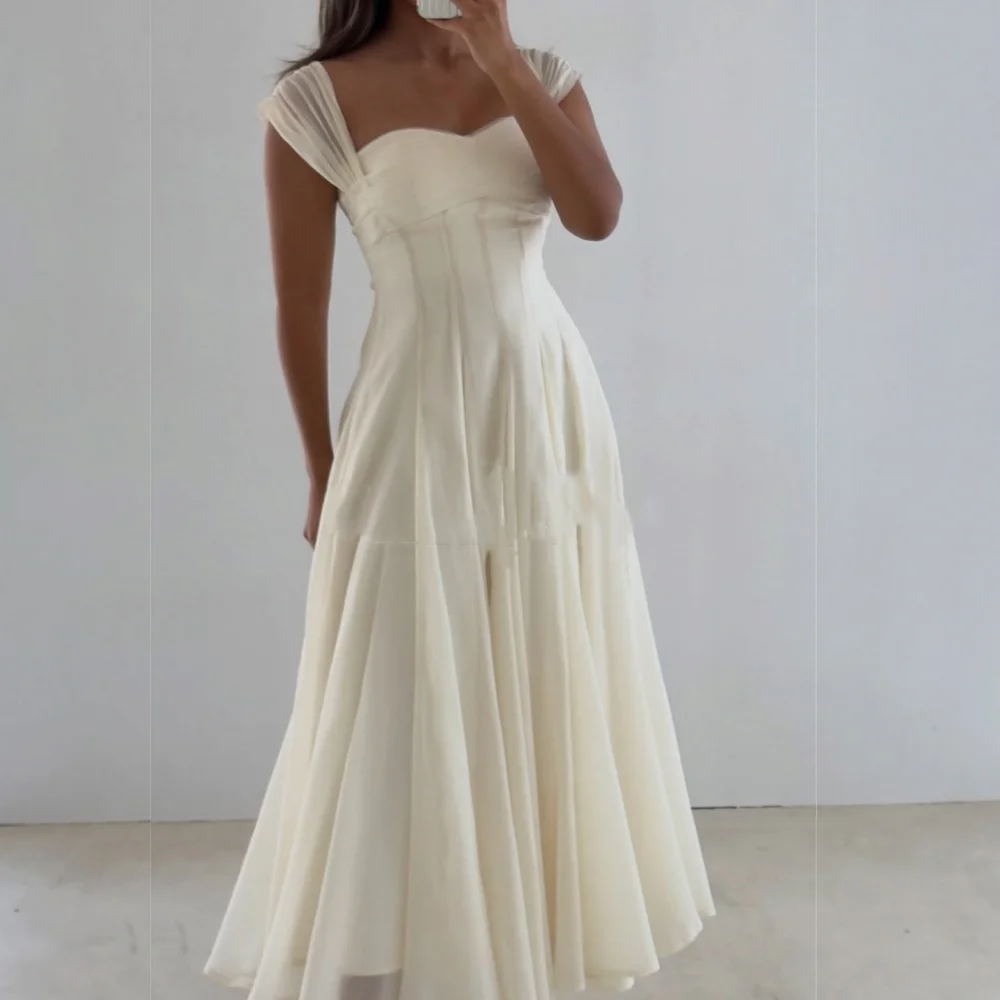

Customized Matching Chiffon Pleat A-line Sweetheart Midi Dresses Bespoke Occasion Fashion Modern Style