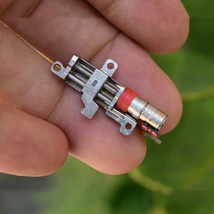 Mikro, küçük, step motor, şanzıman, planet dişli seti, 2 fazlı, 4 telli, vidalı lineer sürgü metalden yapılmıştır, kamera DIY, 5mm mil no. 5 ile step motorun en büyük satışlarından 12'si