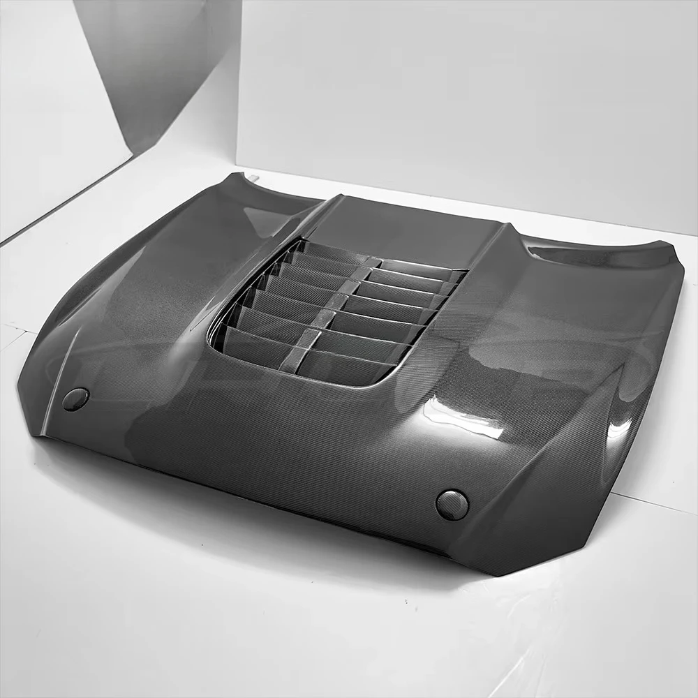 High-Quality GT500 Style Carbon Fiber Hood Suitable for 2018-2024 Mustang (S550 Facelift)