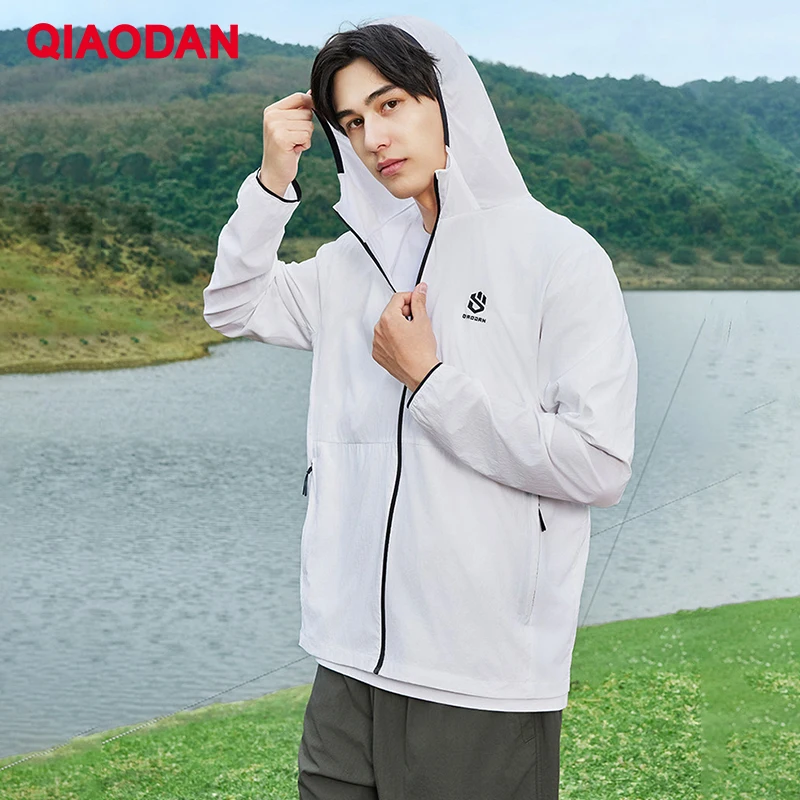 

QIAODAN солнцезащитная одежда для унисекс, лето 2025, дышащий костюм с капюшоном и УФ-блокировкой, верхняя одежда для рыбалки QXFFD3252002