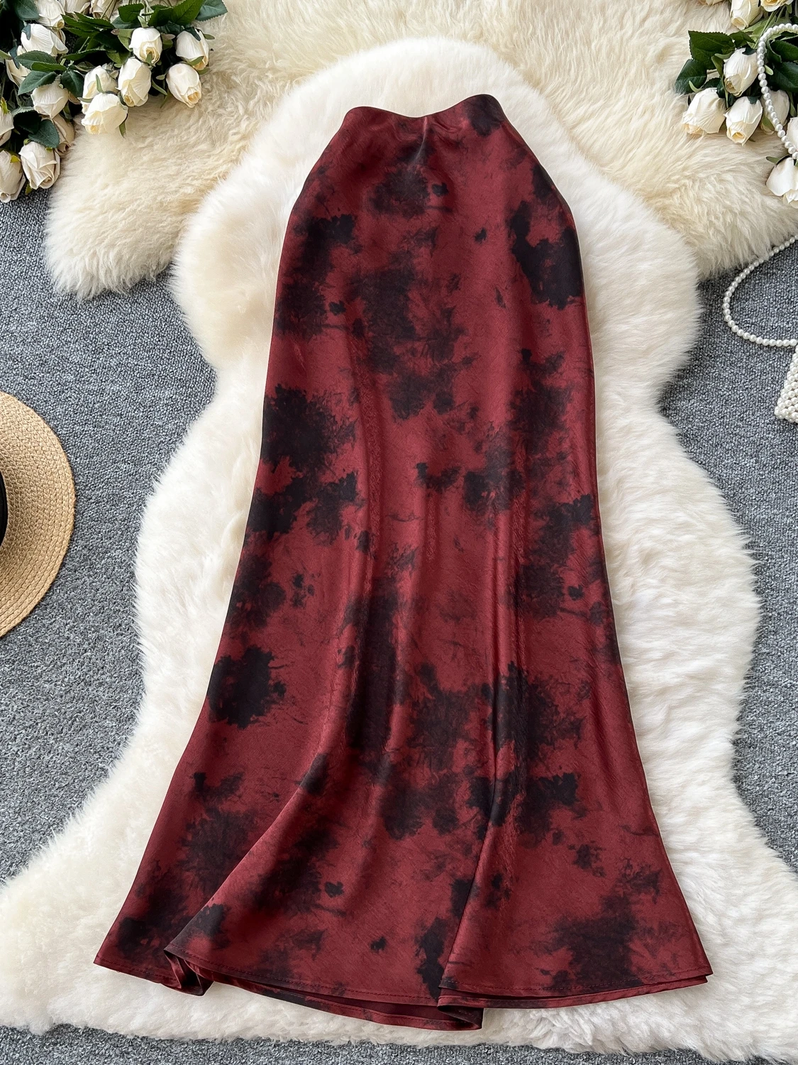 エレガントなサテンハーフスカート レディース ハイウエスト スリムフィッシュテールスカート 水墨画プリント 通勤 韓国風 Aラインスカート