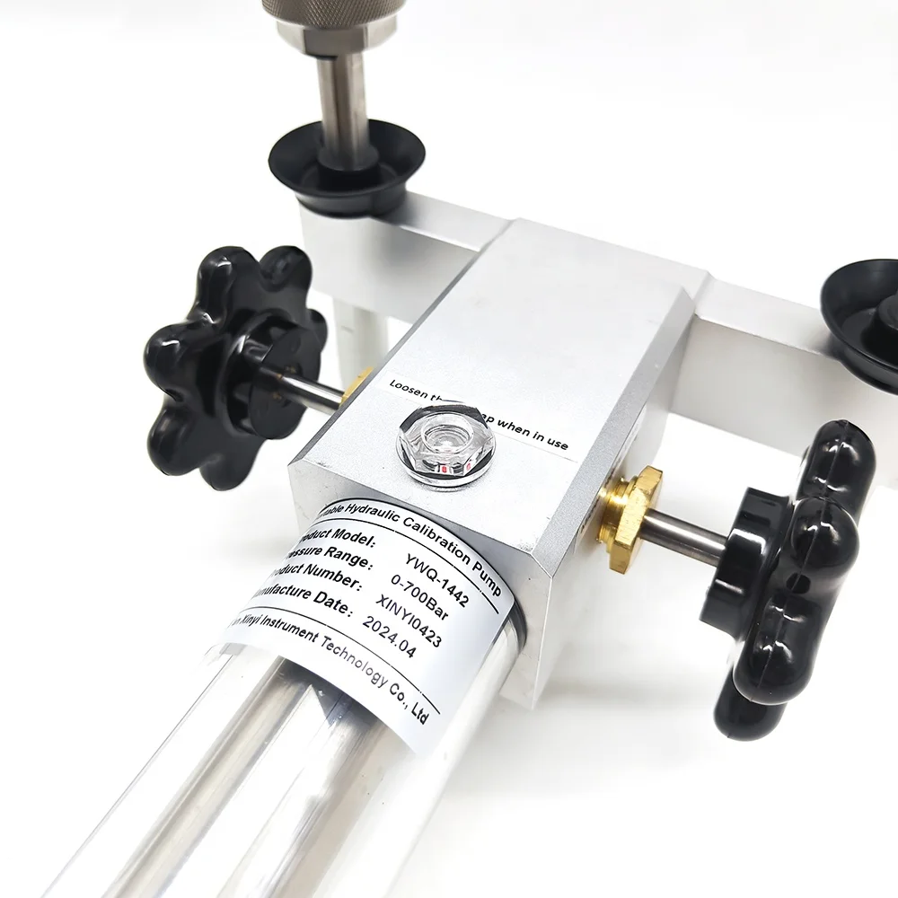 700 Bar tragbare hydraulische Druckvergleichspumpe Testkomparatorpumpe für die Manometerkalibrierung