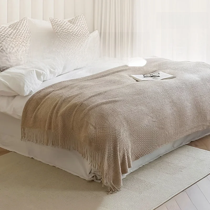 

Bed Tail Towel Coverlet High End Hotel Homestay Bed Flag Decorative Polyester Knitted Blanket Versatile Usage