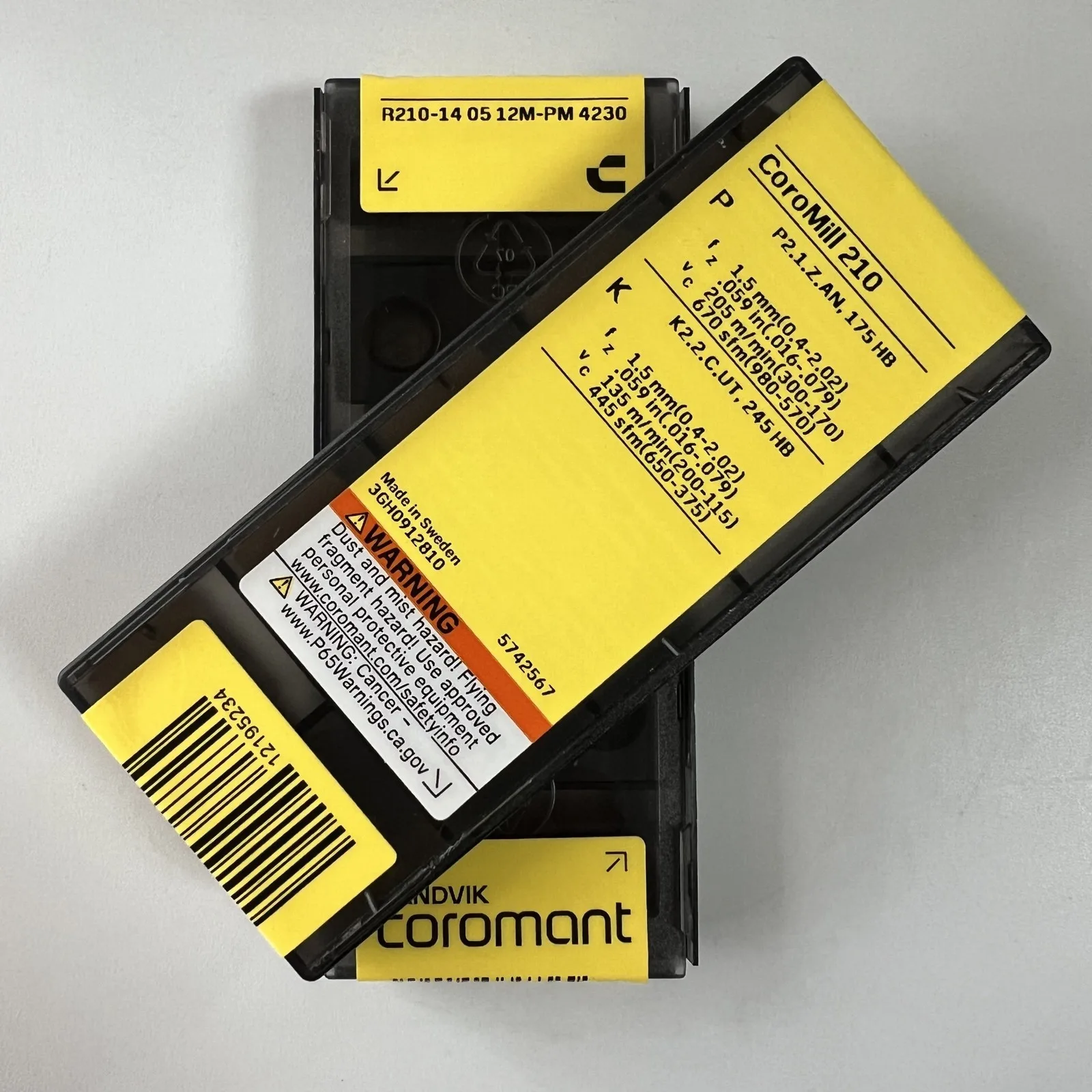 

SANDVIK / R210-140512M-PM 4230 / Original Swedish hard alloy blade 10 Pcs