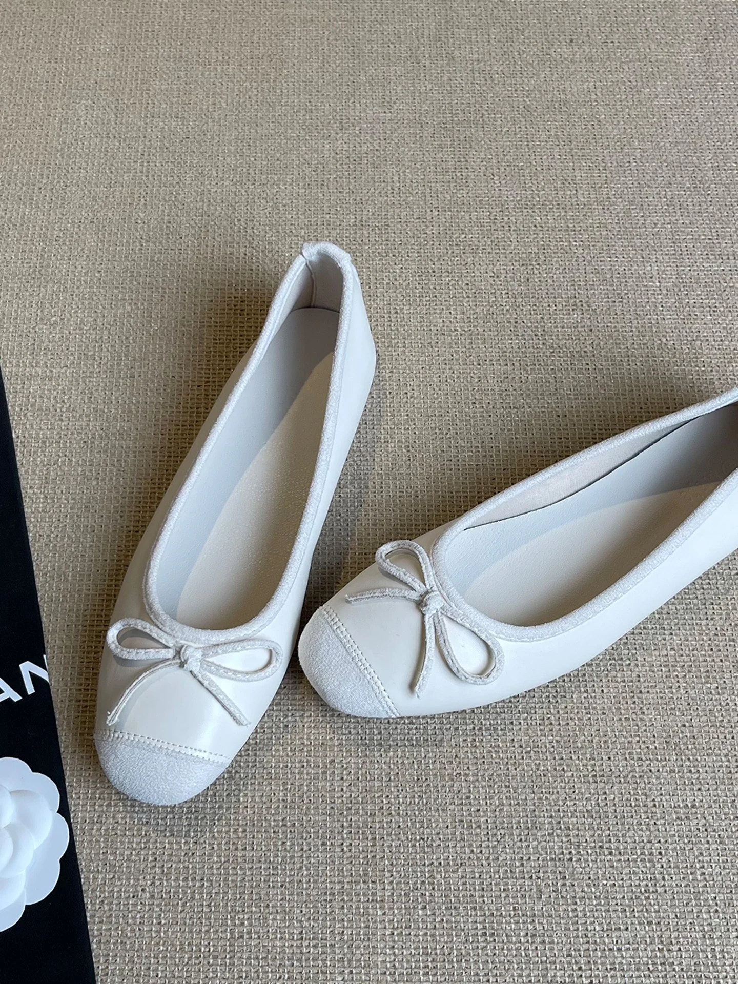 elegant-flat-bottom-ballet-flats-women's-shoes-comfortable-commute-fashionable-french-style-round-toe-rubber-outsole-shoes