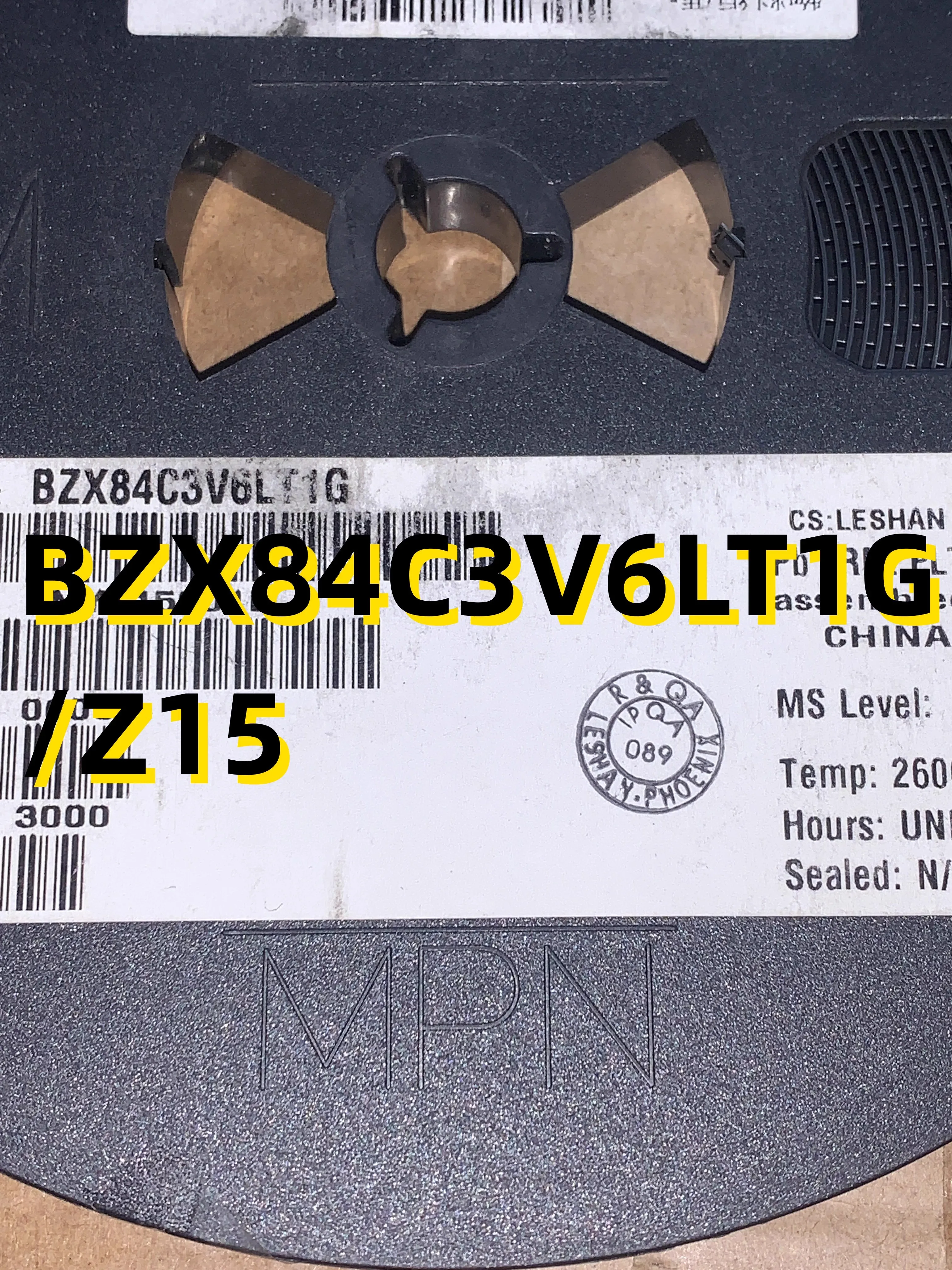 50 pezzi BZX84C3V6LT1G/Z15 06+ SOT23(Pb)