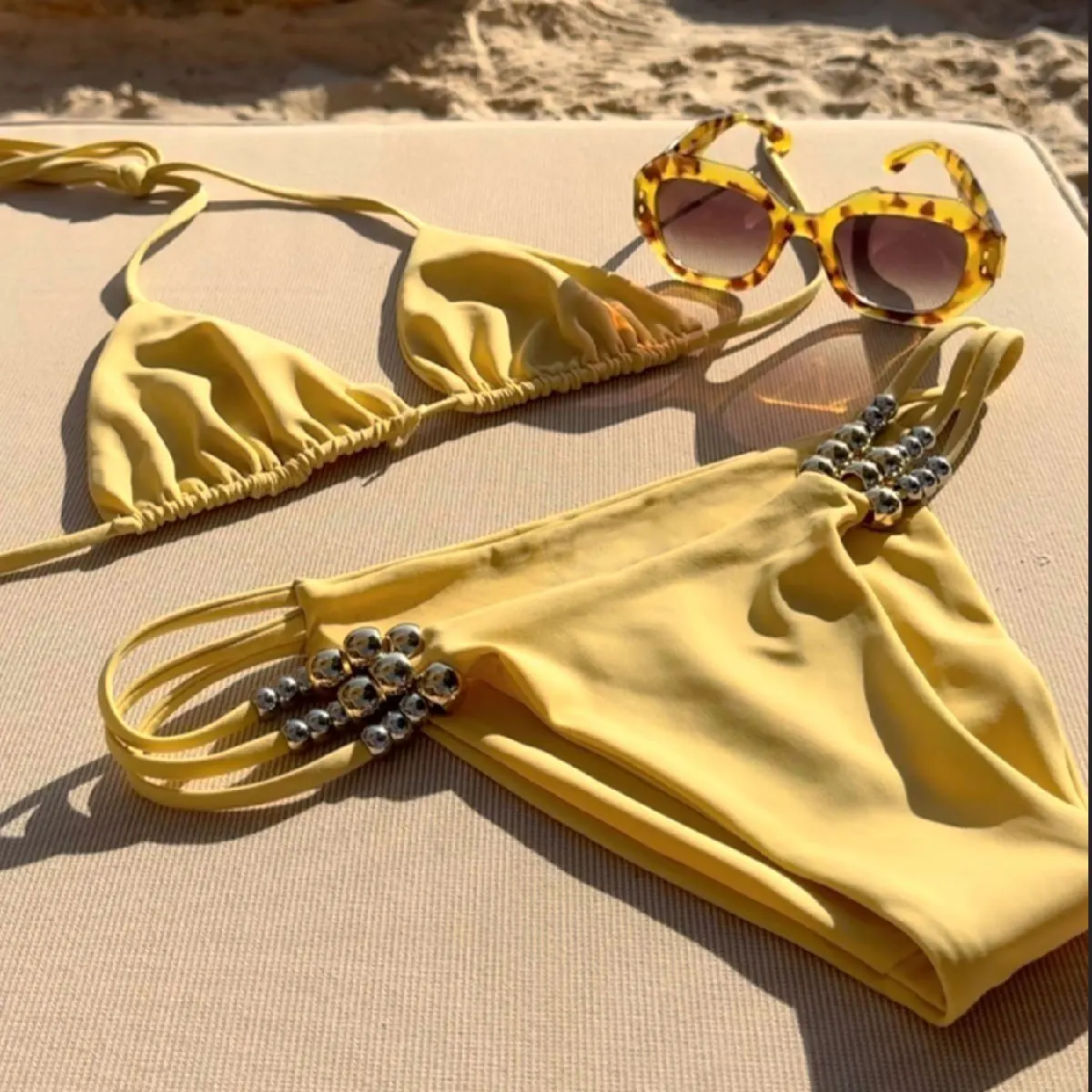 

Сексуальный женский раздельный купальник с V-образным вырезом, бретелью через шею, бисером и сборками, с высокой талией, пляжная одежда