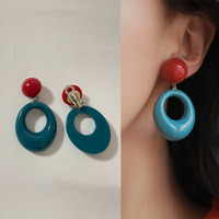 Retro Big Round Circle Clip on Earrings No Piercing for Women Vacation Contrasting Color Blue Red Exaggerated Acrylic Ear Clips