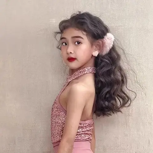 

Girls Latin Dance Outfit Elegant New Style Children's Practice Suit for Spring And Summer Suitable for Kids Performances