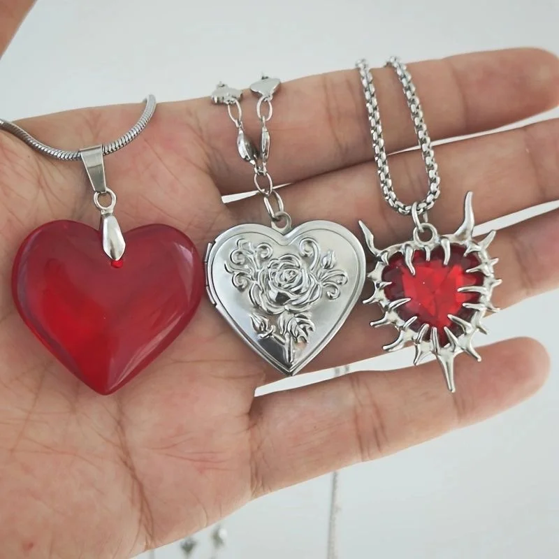 3Pcs Gothic Red Heart Necklace Set Rose Carving Lock Thorn Heart Pendant Necklace, Suitable for Men's and Women's Jewelry