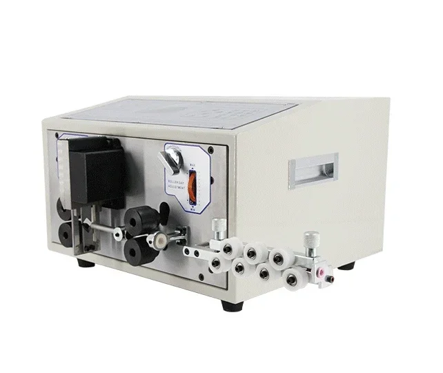 ماكينة تجريد وتقشير أسلاك الكمبيوتر الأوتوماتيكية 0.1-8 مم2