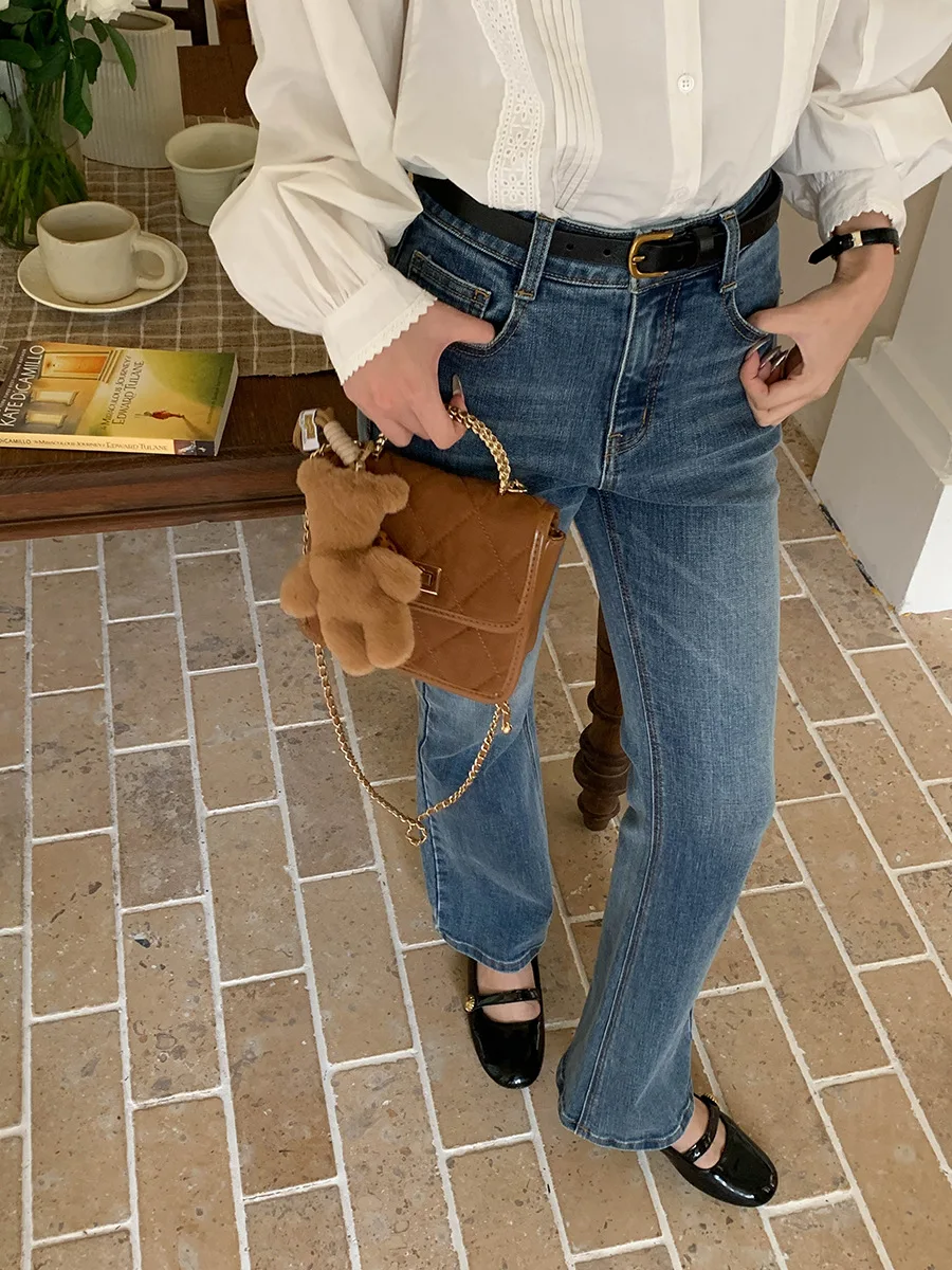 Jeans slim fit pinggang tinggi biru baru di awal musim gugur dengan efek pull up sedikit