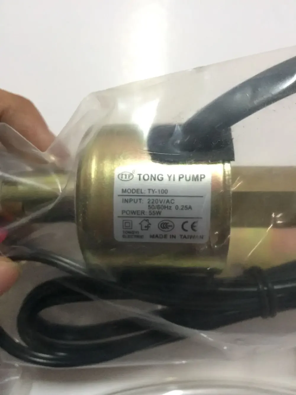 Grinding machine spare parts original Taiwan unified electromagnetic pump electronic pump oil pumping device