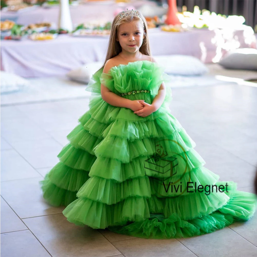 Green Tiered Flower Girls Dresses with Crystal 2023 Summer New Sweep Train Christmas Gowns New Zipper Back فلور فتاة اللباس