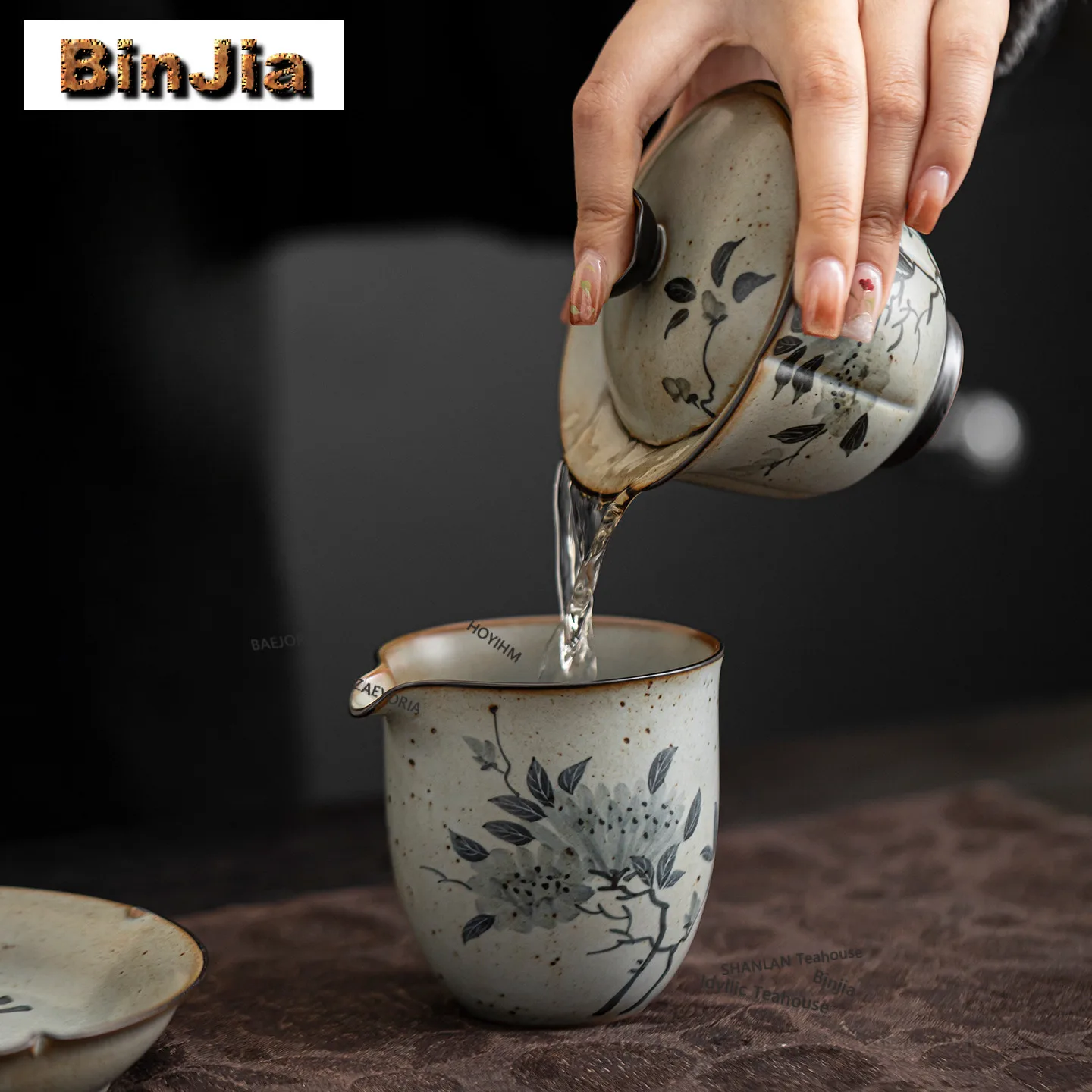 200ml Hand-painted Peony Bell-shaped Gaiwan Ancient Tea Tureen Tea Bowl With Lid Kit Tea Maker Cover Bowl Chinese Tea Set Gift