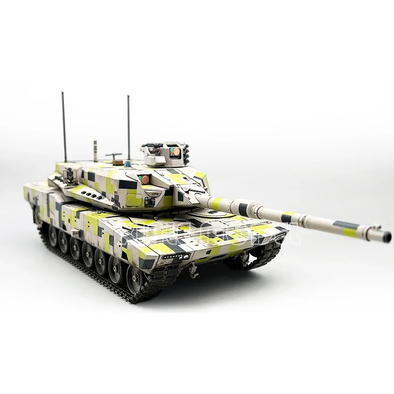 งานอดิเรกที่น่าขบขันประกอบของเล่น DIY ชุด 35A065 KF51U Panther 4th Generation รถถัง 1/35