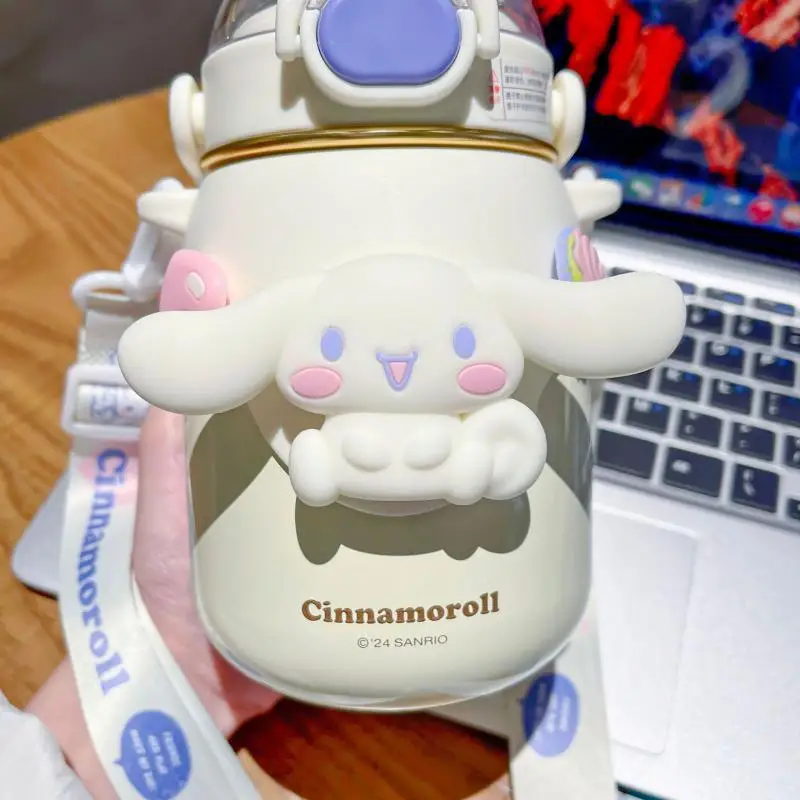 Hot Sanrios Hellokitty Cartoon Straw Cup Insulation Cup Cute Kuromi Portable Cup Anime Belly Cup Kids Cross-Body Portable Kettle