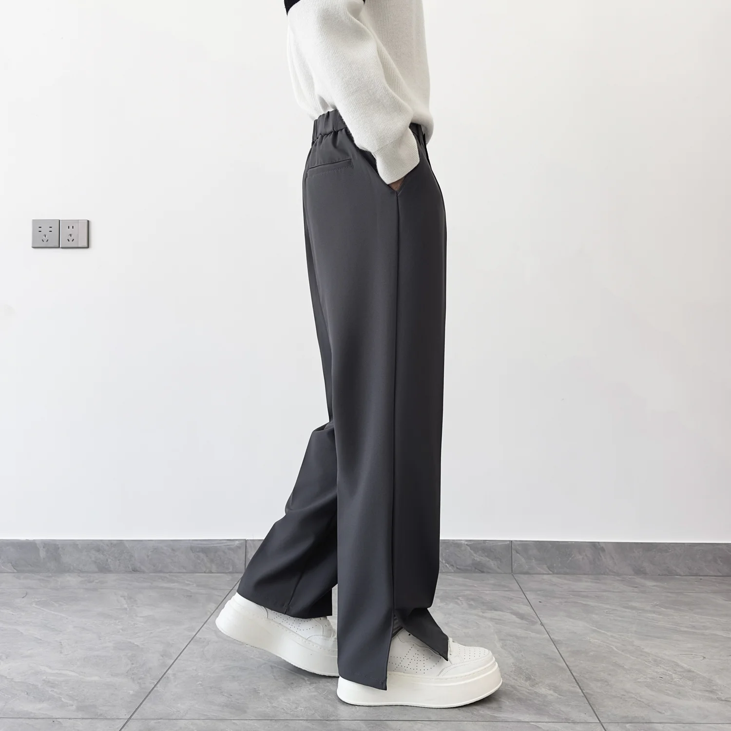 Herbsthosen für Herren, lockere Freizeithosen mit guter Drapierung, bodenlange Hosen, koreanischer Stil, trendige gerade Anzughosen. – Detail 36