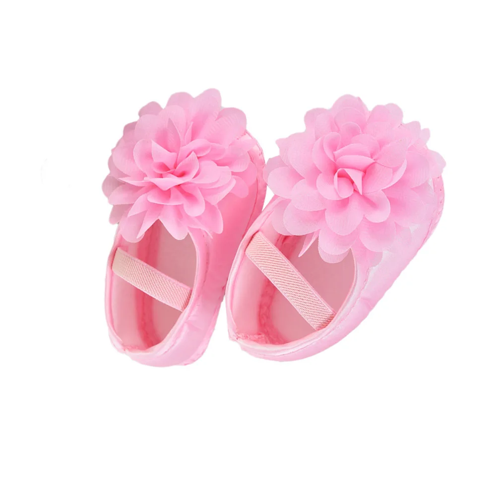 

1 пара обуви для маленьких девочек, кружевная обувь на мягкой подошве для кроватки, нескользящая напольная розовая обувь, размер 11, обувь для новорожденных девочек