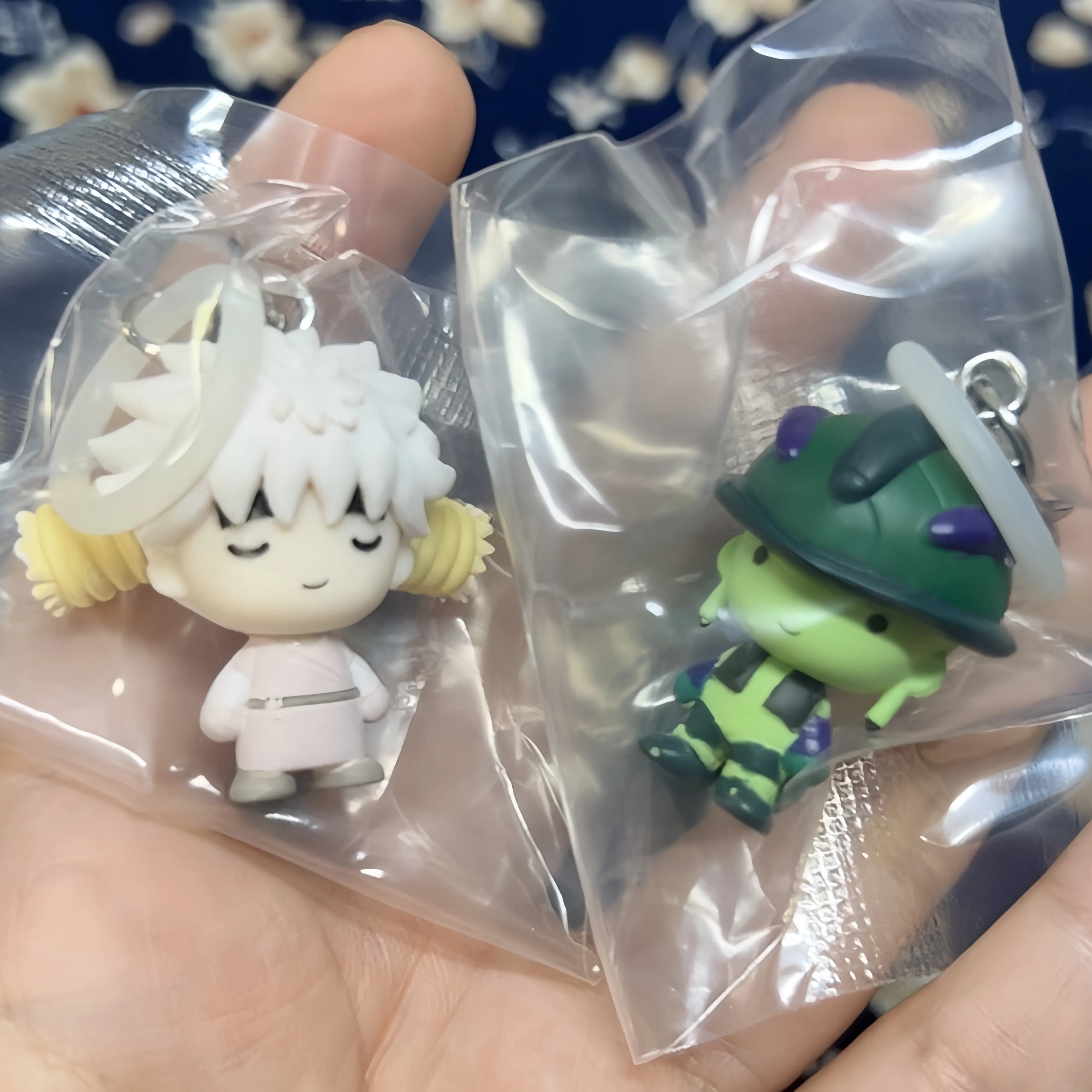 Bandai Hunter X Hunter Gashapon Chimera Ant Arc Mini Personaje Llavero Colgante para Paraguas Meruem Komugi Kite Neferpitou Mini Modelo
