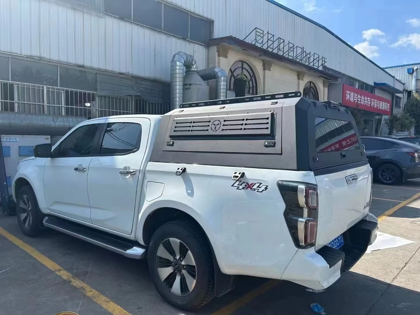 Custom 4x4 Waterproof Truck Caps Camper Hilux Hardtop Roll up Bar Topper Pickup Truck Canopy for Foton Tunland