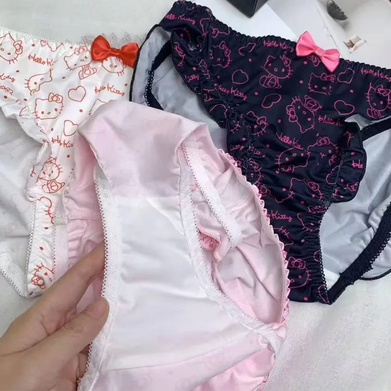 HelloKitty Sanrio النساء سراويل الكرتون مثير T على شكل Underpant فتاة ملخصات الراحة التهوية Kawaii موضة Pantys الملابس الداخلية