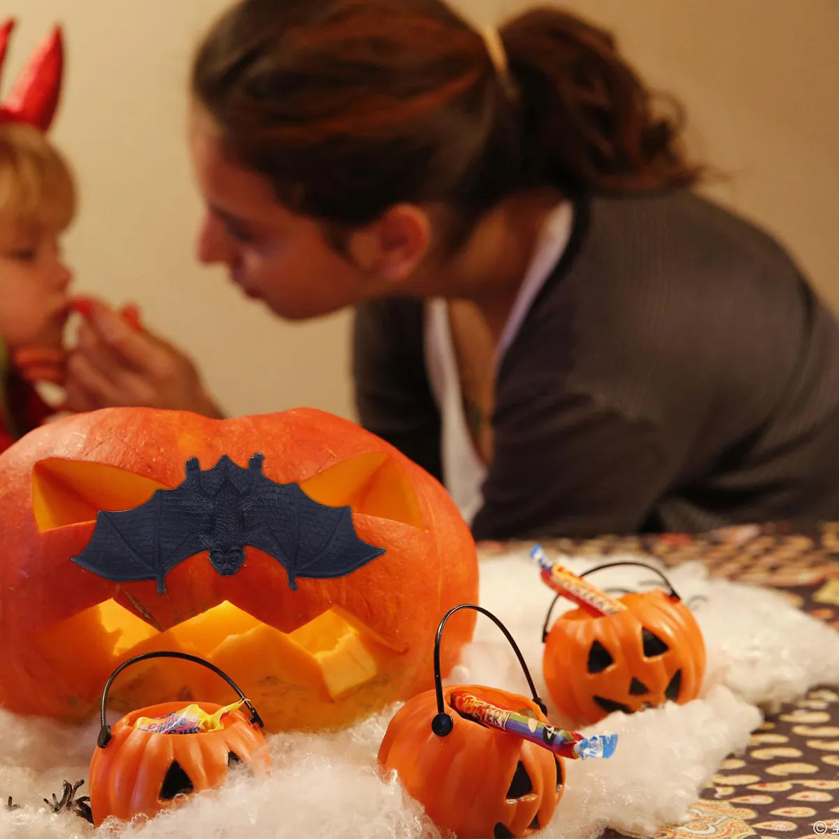 60-pezzi-di-decorazioni-luminose-notturne-a-forma-di-pipistrello-per-halloween-giocattoli-per-feste-di-halloween-pipistrelli-di-plastica-accessori-per-feste