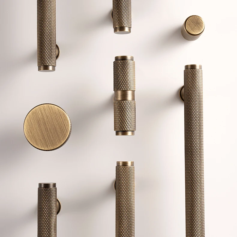 Santaya Solid Antique Brass Diamond-cut Cross Knurl Pattern Bronze Wardrobe Cabinet Handles T-bar Knobs Pitch 320mm Long Pull