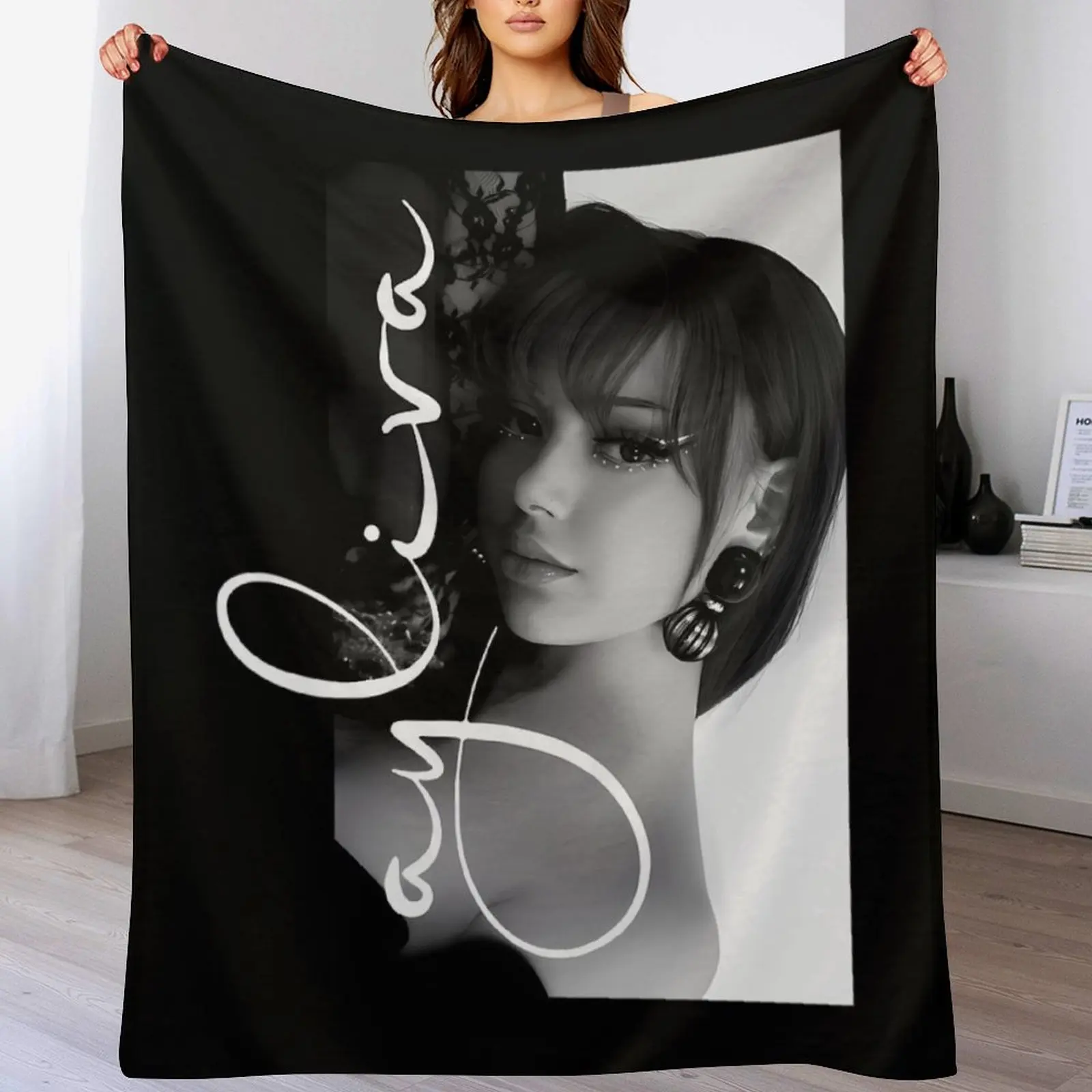 Aylivas Singer Musician Throw Blanket Cozy Home Blanket Gift for Christmas Holiday
