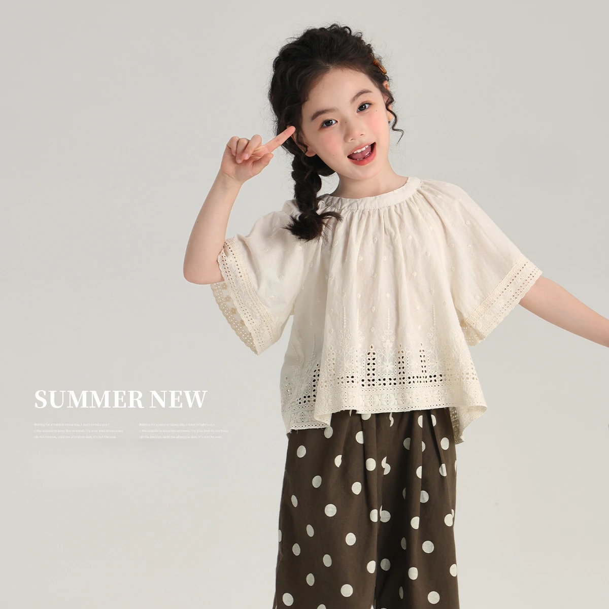 

Girl Shirt Top 2024 Summer New Children Lightweight Breathable Doll Shirt Hollow Hem Girls Shirt Cotton Five-quarter Sleeve Top