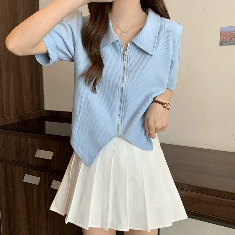 

Niche Design Sense Solid Irregular Short Sleeved T-shirt Women Lapel Patchwork Zipper Fashion Summer Simple Sweet Casual Tops