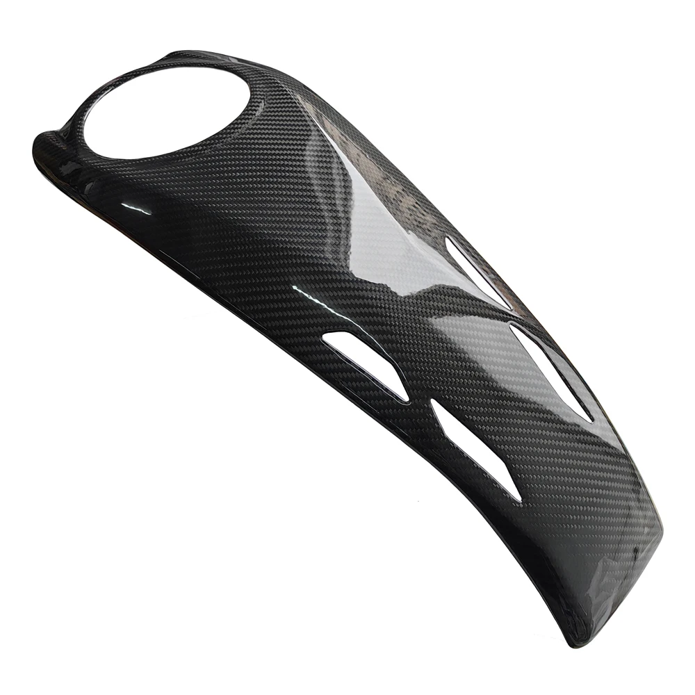 

Декоративная накладка на топливный бак из карбона для YAMAHA MT-07 2025-2026, центральная часть