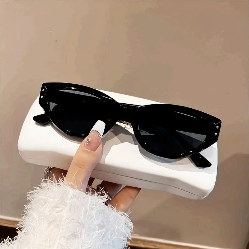 JNS Retro Sunglasses for women small frame High-end cat-eye sunglasses Fashion anti-ultraviolet sunglasses for men