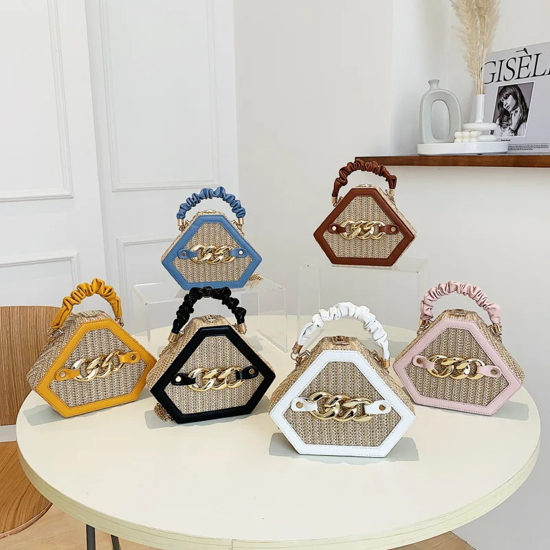 

Splicing Straw Woven Portable Women's Bag, Fashionable Chain Oblique Span Bag, Fashionable Light Luxury, Chain Woven Handbag
