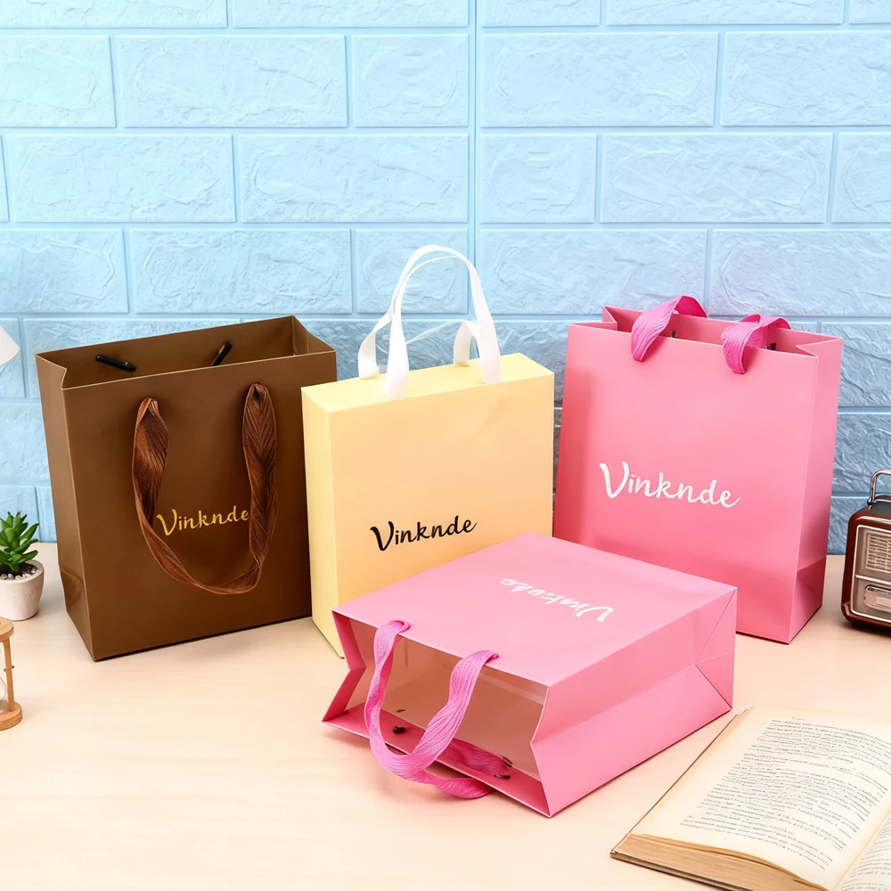 

100Pcs 18x10x23cm Paper Tote Bags Customized Logo Reusable Packaging Gift Luxury Jewelry Clothing Soap Shopping Bag with Handle