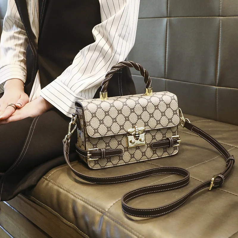 

Стильная винтажная сумка для подгузников, женская сумка-мессенджер через плечо, люксовая брендовая сумка, минималистичная элегантная вместительная кожаная сумка-тоут