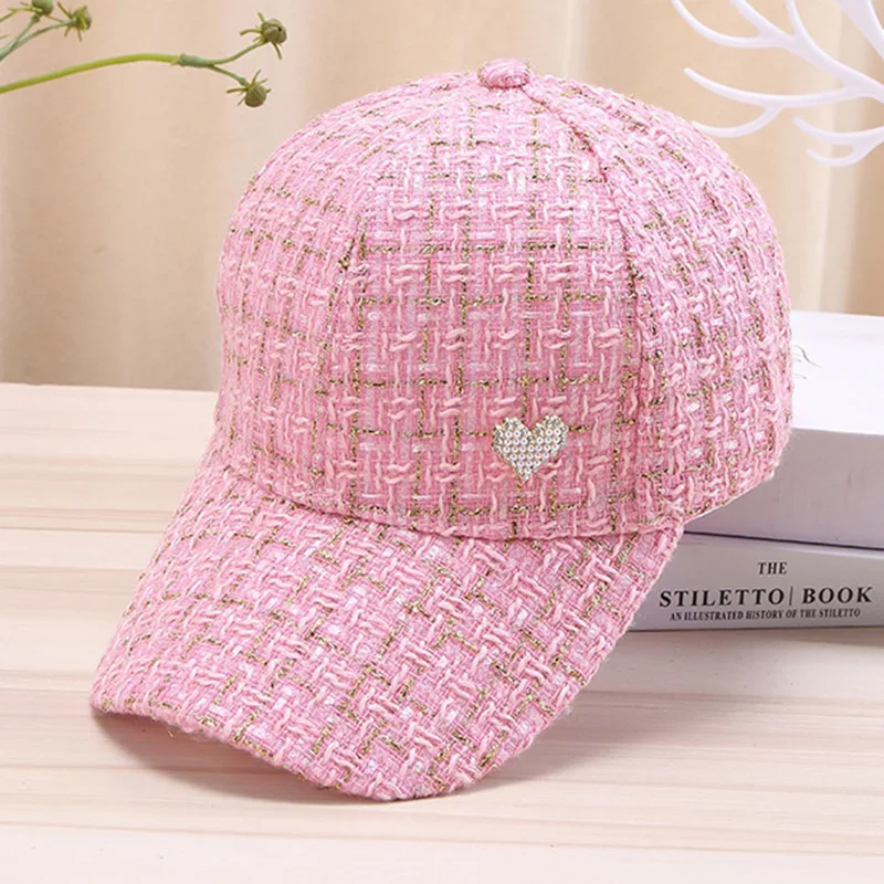 Stylish Women's Baseball Cap with Golden Thread Checkered Design - Breathable, Sun-Protective & Adjustable Fit for Outdoor Sport
